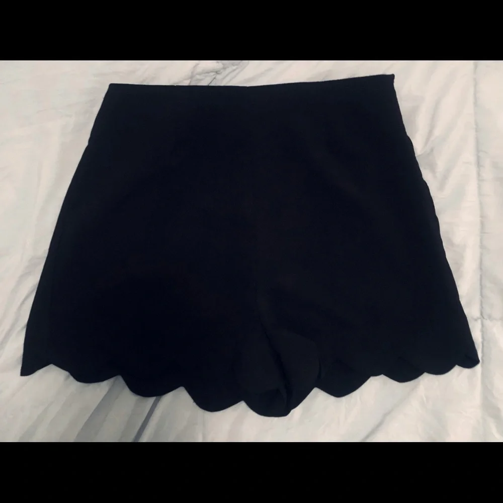 💕NWOT SHORTS💕